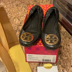 Tory Burch Rea black ballet slippers shoe 8 1/2